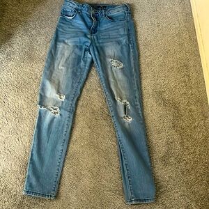 I’m selling forever 21 kids ripped jeans, US size 11/12
